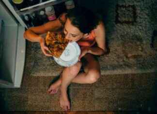 Aşırı Yeme Sorununun Sebepleri ve Çözüm Yolları – Psikolojik ve Alışkanlık Nedenleri news-05082024-034400