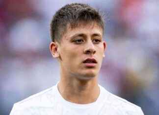 Arda Güler, Real Madrid’de Mutluluğuyla Herkesi Hayran Bıraktı! news-13082024-200718