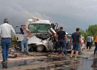 Kaza Sonucu 2 Ölü, 3 Yaralı: Aileleri Yasa Boğan Kaza Haberleri news-31082024-114304