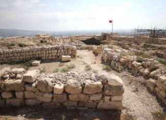 Tılsımlı Mezar Tableti: Kötülükten Koruyucu Efsane Yeniden Canlanıyor! news-03092024-115835