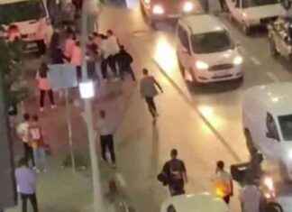 Düğün Konvoyu ile Mahalleli Arasında Kavga – Haber Güncel Son Dakika news-07102024-214815