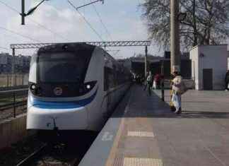 İzmir’de Tren İle Peron Arasına Düşen Kişi Hayatını Kaybetti – Haber Detayları izmirde-tren-ile-peron-arasna-den-kii-hayatn-kaybetti-haber-detaylar