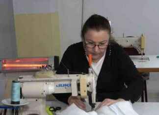 Torunu İçin Kar Tulumu Dikti ve Hayatı Değişti: Evde Dikmeye Başladı, Rusya Pazarına Açıldı torunu-iin-kar-tulumu-dikti-ve-hayat-deiti-evde-dikmeye-balad-rusya-pazarna-ald