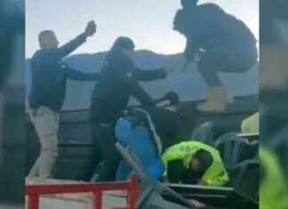 Polise saldıran şüpheli gözaltına alındı – Haber polise-saldran-pheli-gzaltna-alnd-haber