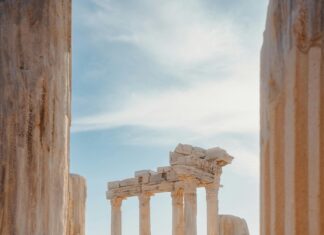 Antalya İstanbul Arası Kaç Km? Ulaşımda Sizi Bekleyen Sır!