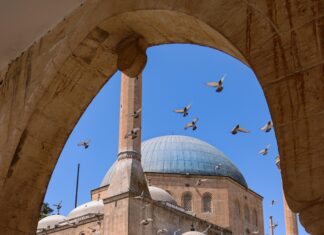 Urfa Diyarbakır Arası Kaç Km? Keşfetmek İçin Neden Gidilmeli!