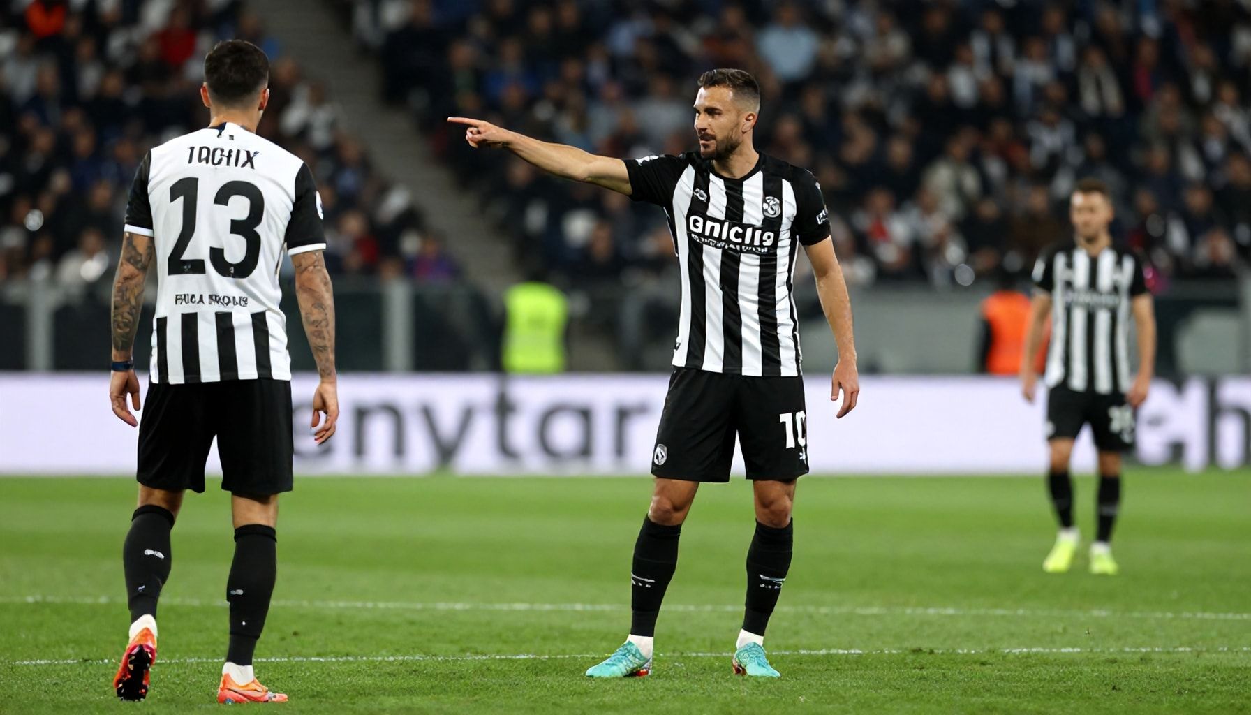 Beşiktaş'ın Derbide Kullandığı 5 Kendi Stilinde Özel Taktik*