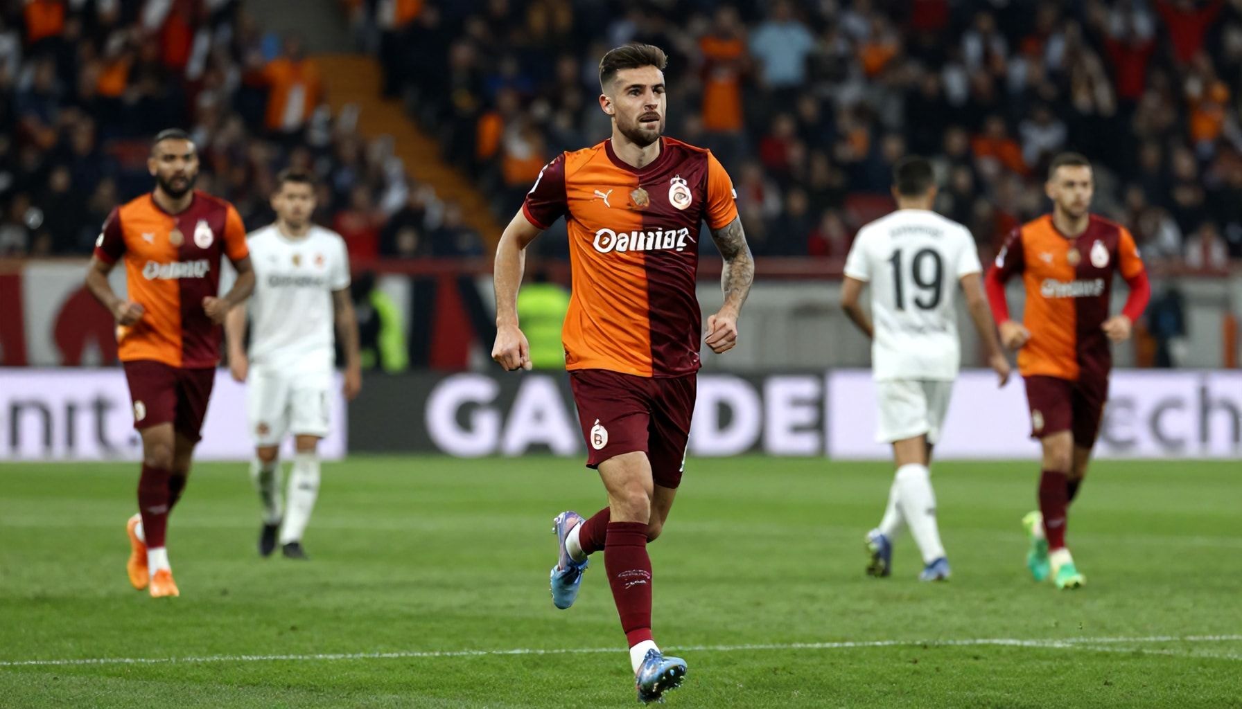 Galatasaray'ın Bodrumspor'a karşı zaferle liderliği nasıl koruyabilir?*