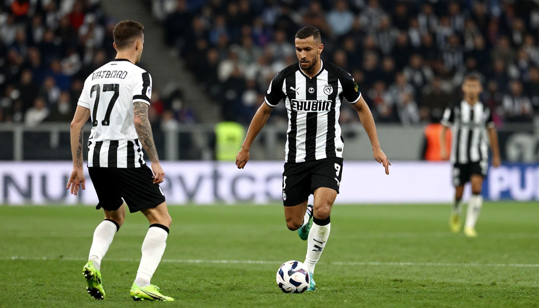 Twente ve Beşiktaş'ın Avrupa maceraları: Takımların performanslarını karşılaştırın 4 How Beşiktaş Mastered the Art of European Survival: Lessons for Twente*