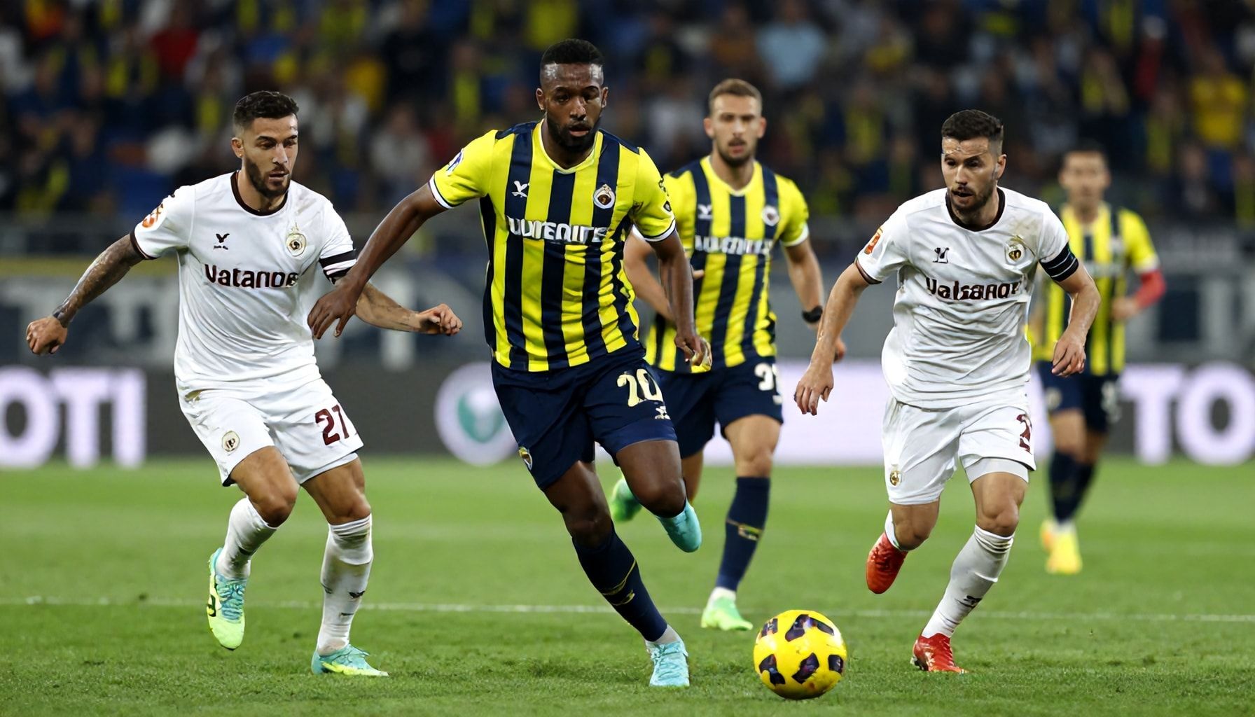 Neden Samsunspor Bu Maçta Fenerbahçe'ye Karşı Zafer İçin Hazırlanmalı?*