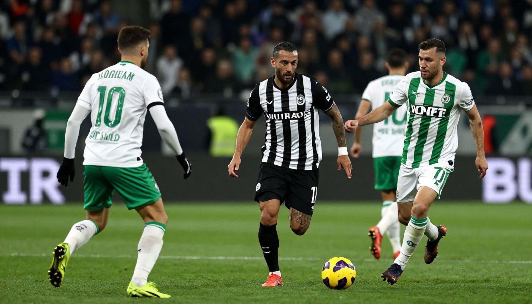 The Truth About Beşiktaş ve Kocaelispor'un Transfer Politikaları: Ne İşe Yarar, Ne İşe Yaramaz?*